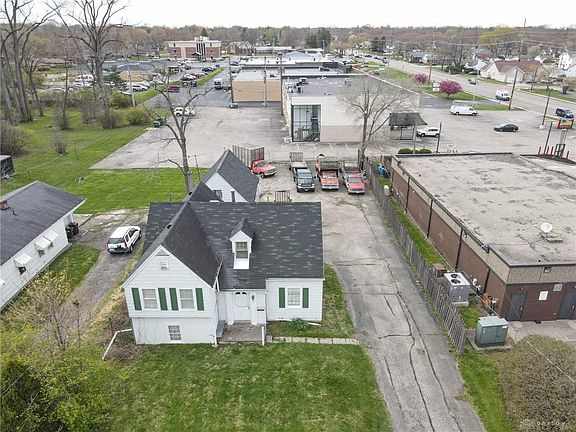 3rd image of 3015 Oakmont Ave