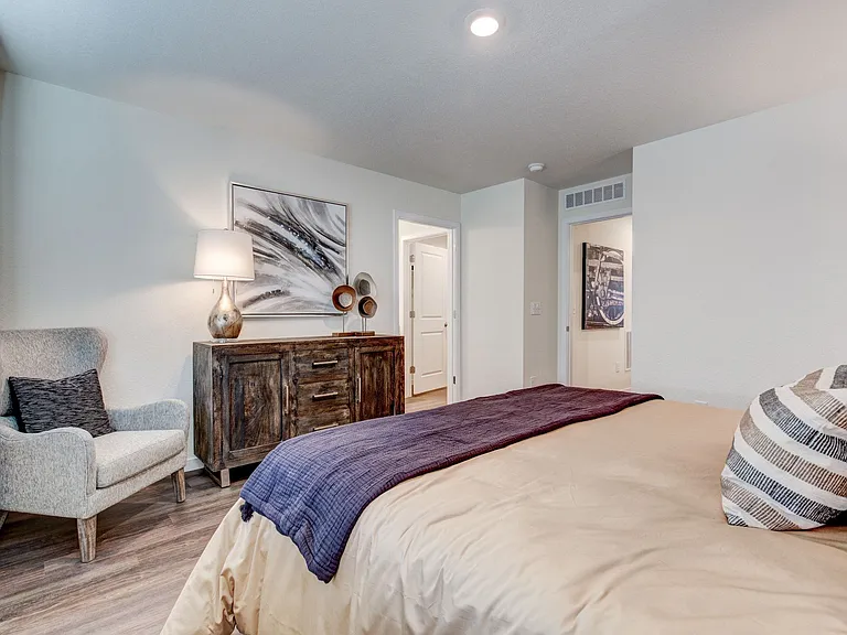 13438 Oneida Ln — Photo 13