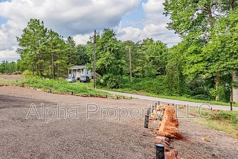 2 bed, 1.0 bath, 1100 sqft, $1,500 — Photo 4