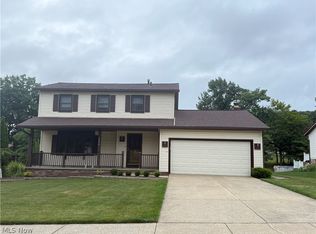 3880 Clearwater Dr, Parma, OH 44134