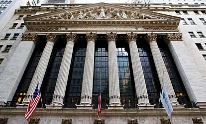 Rented by R New York