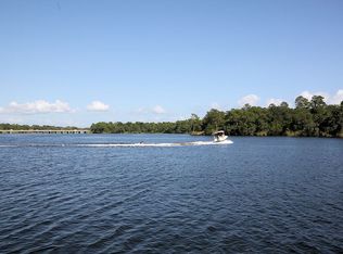44 Hidden Cove Dr, Valparaiso, FL 32580