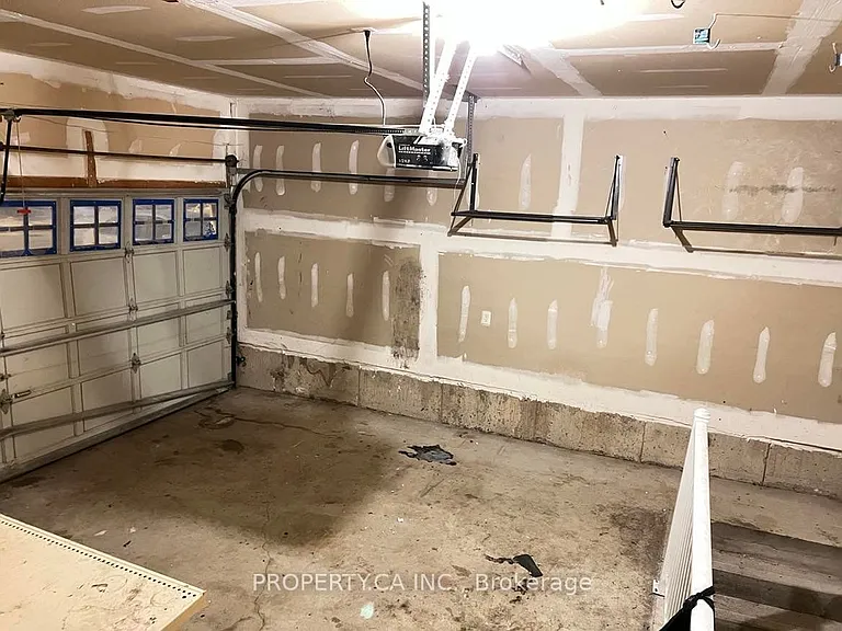 14 Owens Rd #BASEMENT — Photo 13