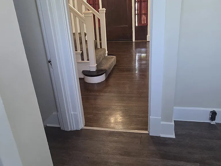 2201 Bashford Manor Ln — Photo 13