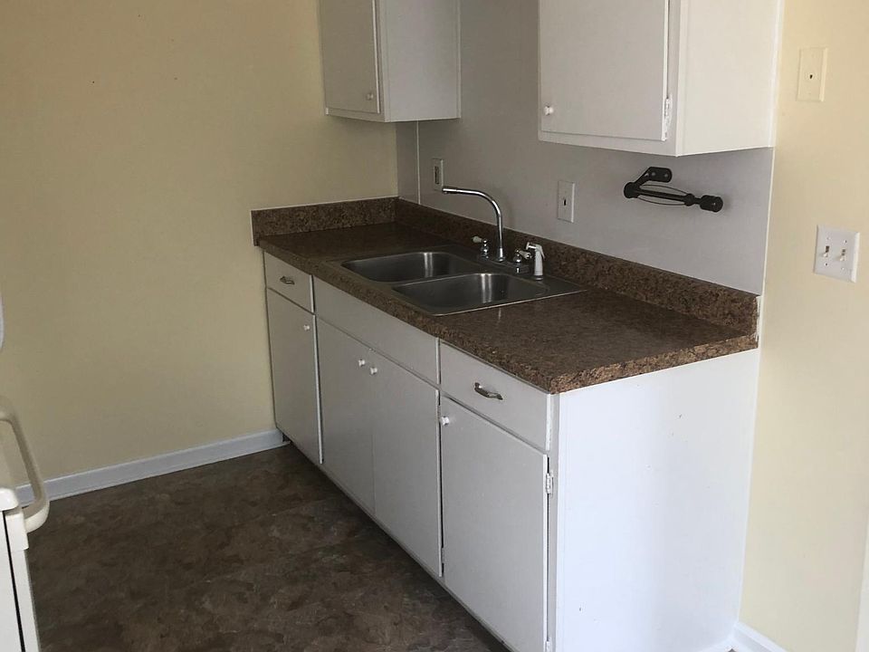 1st image of 1515 Steadmantown Ln APT 3