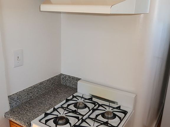 4th image of 81 9th St APT 608