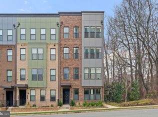 4033 Legato Rd #90, Fairfax, VA 22033
