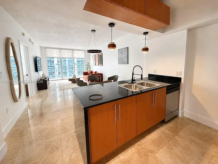 1750 N Bayshore Dr #2809 — Photo 1