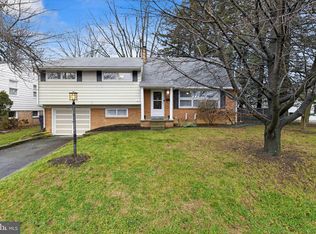 8 Old Fritztown Rd, Reading, PA 19607