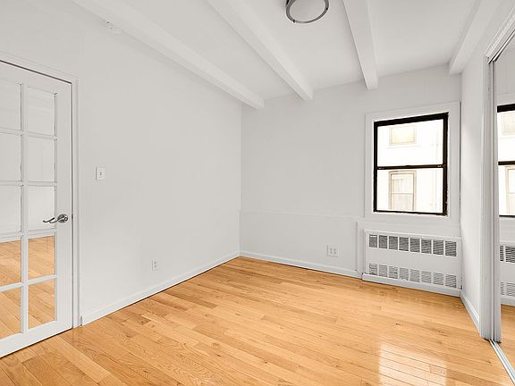 4th image of 307 W 20th St #4-R