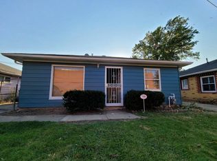 886 Wayside Rd, Cleveland, OH 44110