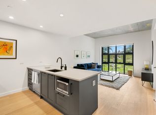 860 Lorimer St APT 3D, Brooklyn, NY 11222