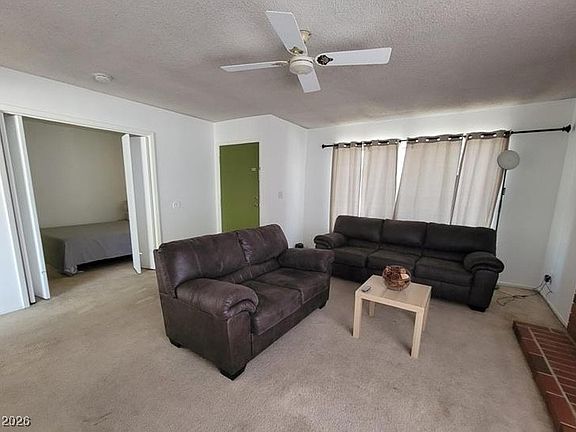 3rd image of 2102 E Russell Rd