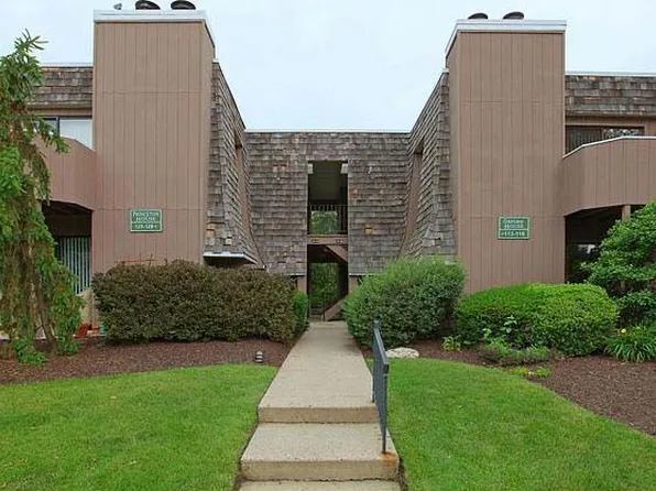 25 S Church Rd Unit 114-U114, Maple Shade, NJ 08052