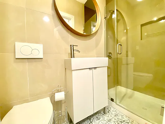 Rented by Compass | media 28