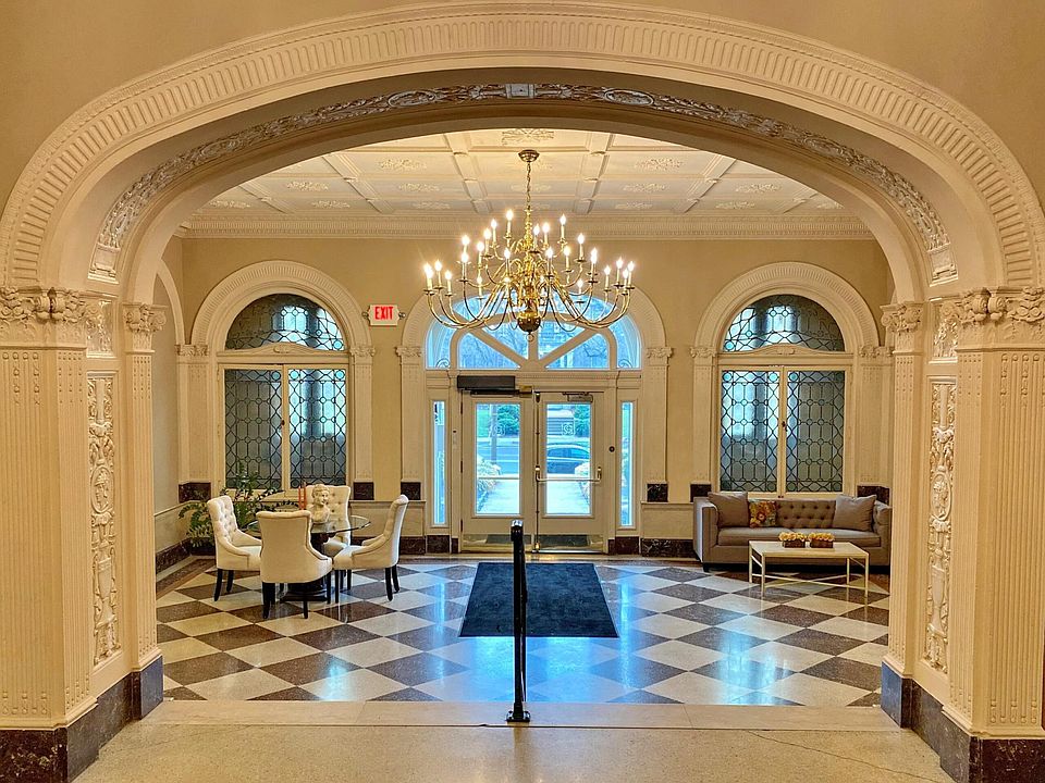 Park Royal's Lobby