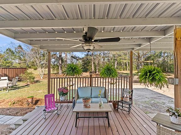 3rd image of 622 Paulk Rd