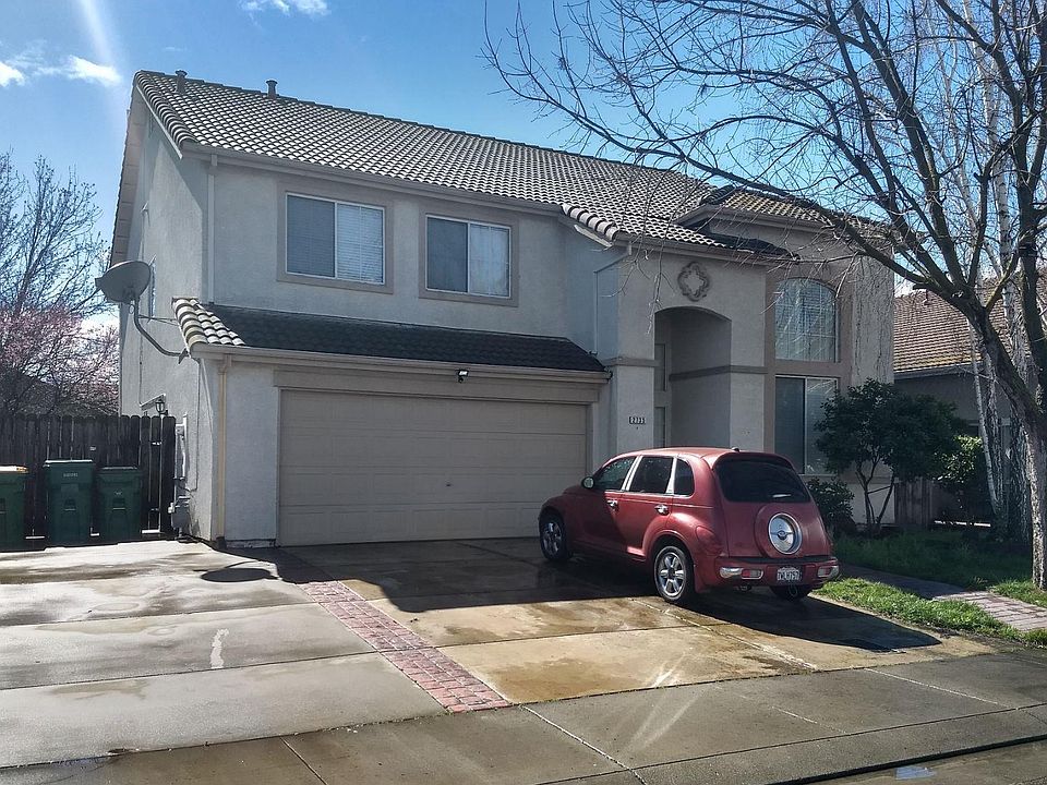 1st image of 2735 Eagle Rock Cir