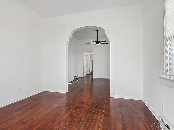 3rd image of 1540 Music St