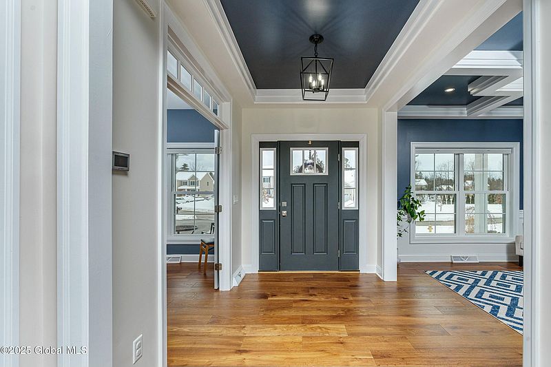 4th image of 388 Vly Road