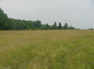 Xx Carson Rd, Pilot Mountain, NC 27041