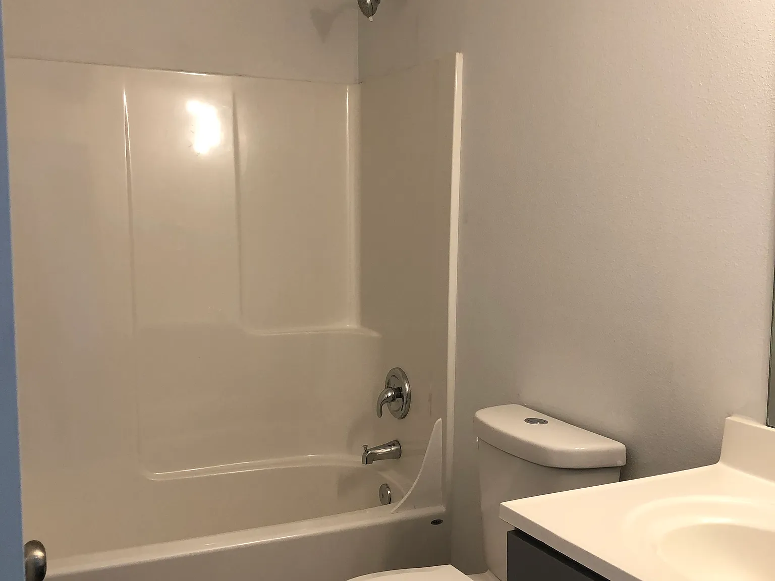 2 bed, 745 sqft, $1,500 — Photo 2