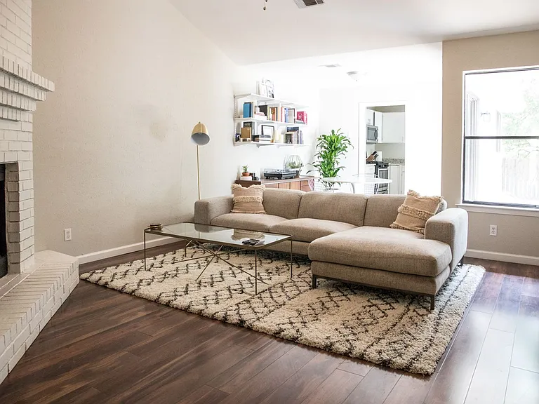 2603 Garrettson Dr #B — Photo 3