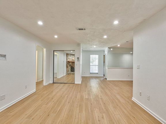 3rd image of 897 Meginnis Ln