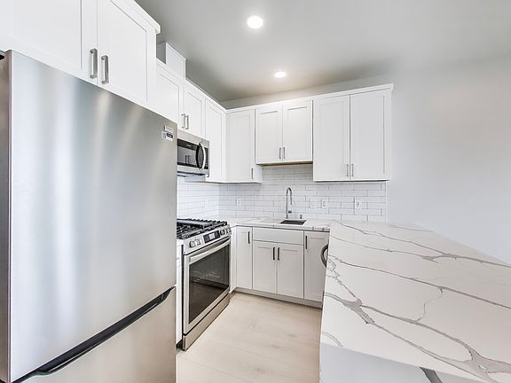 4th image of 1480-1490 Clay St #1486