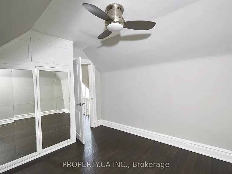 345 Gladstone Ave #UPPER — Photo 15