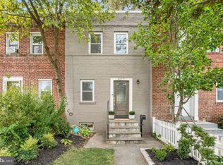 407 Laverne Ave, Alexandria, VA 22305