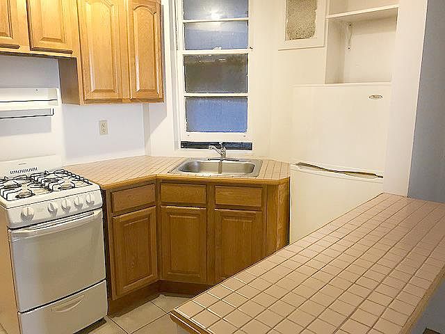 1st image of 144 W 10th St APT 5