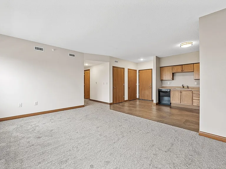 515 2nd Ave SW — Photo 13