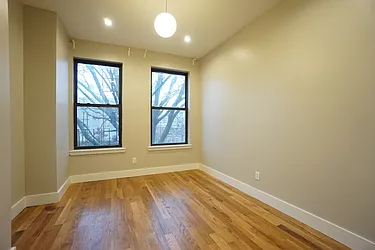 Rented by Rennit Inc.