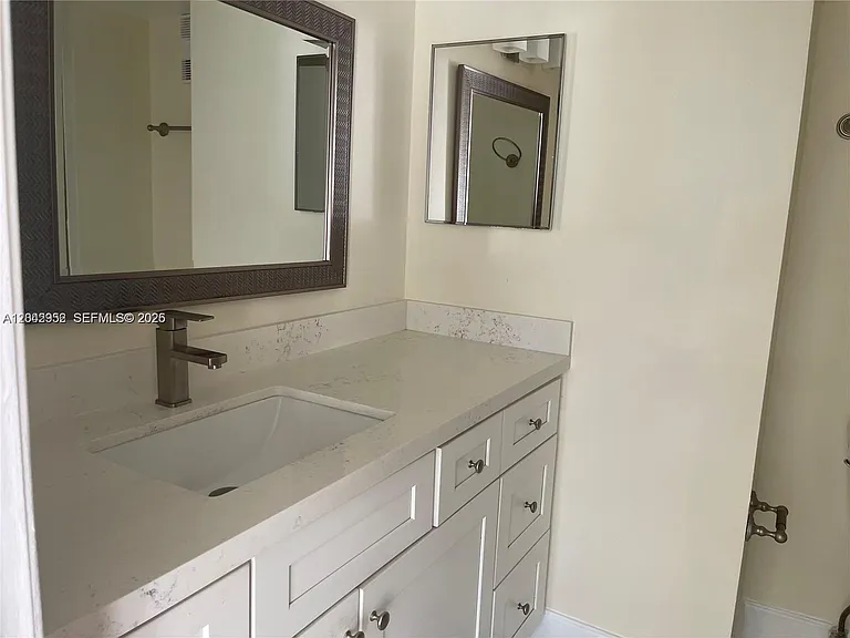 9401 Evergreen Pl #103 — Photo 3