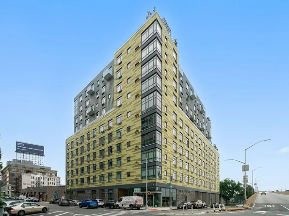 11-02 49th Ave #6M, Long Island City, NY 11101