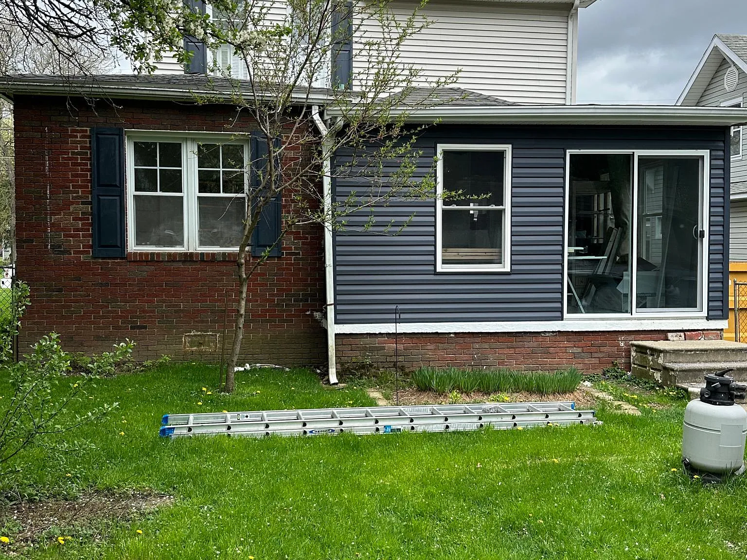 312 E Meyer Ave — Photo 4