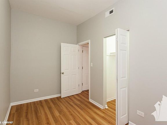 4th image of 1437 N Cleaver St #216