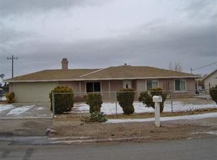 17800 Bascom St, Hesperia, CA 92345