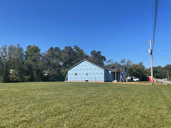 4th image of 210 Hungerford Rd