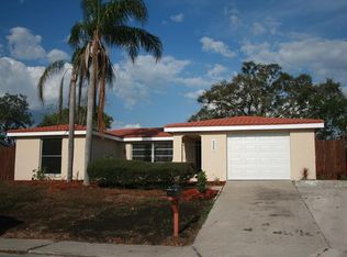9906 Rainbow Ln, Port Richey, FL 34668
