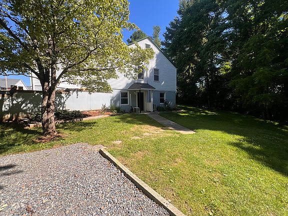 2nd image of 25 Ginger Ln #2