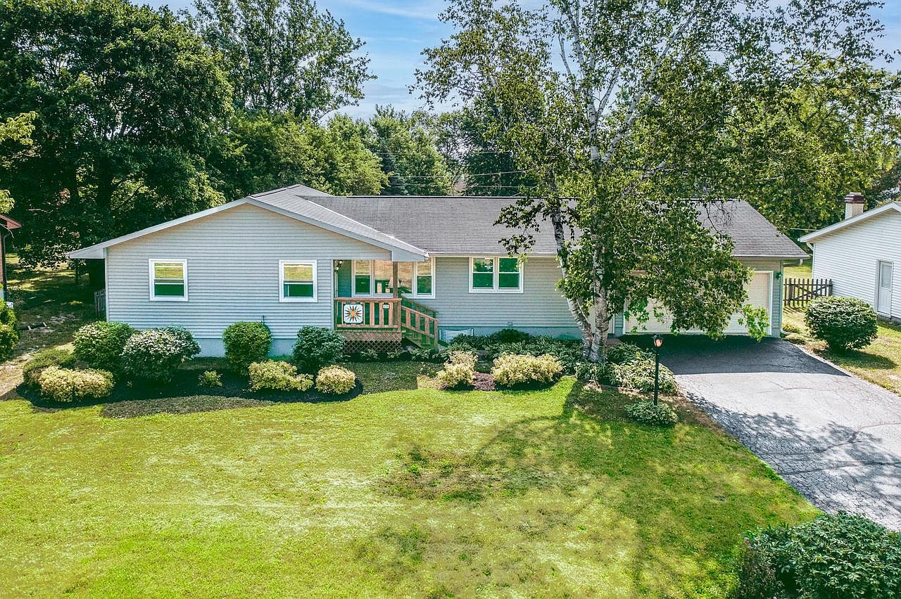 236 Center STREET, Sharon, WI 53585 Zillow