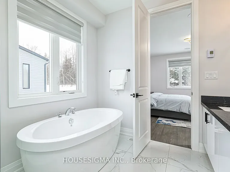 114 Goldie Ct — Photo 17