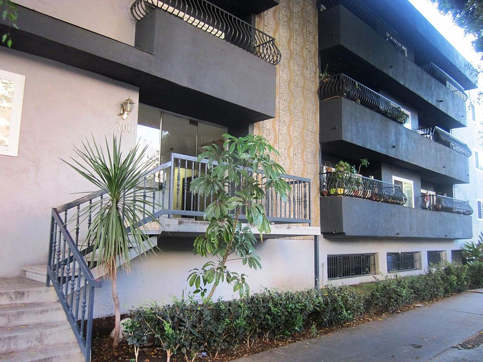1st image of 700 Irolo St #0