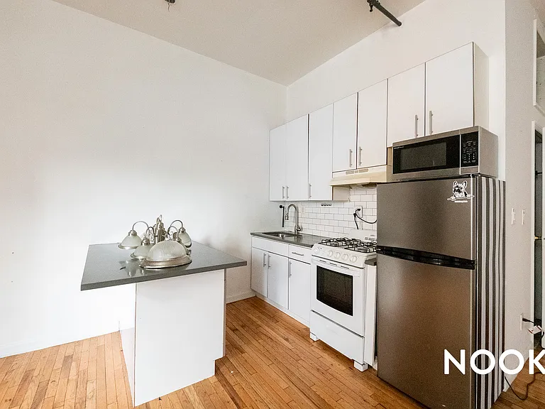323 Saint Nicholas Ave #103 — Photo 2
