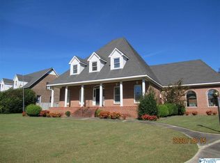 309 Woodfield St SW, Hartselle, AL 35640