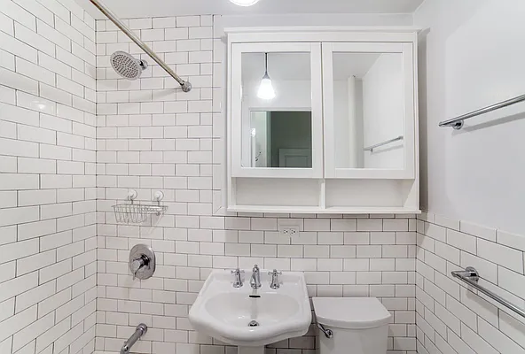 Rented by Charney Real Estate LLC | media 13