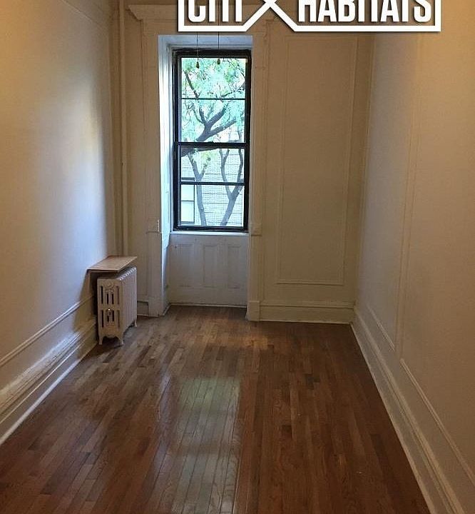 2nd image of 274 W 71st St APT 5