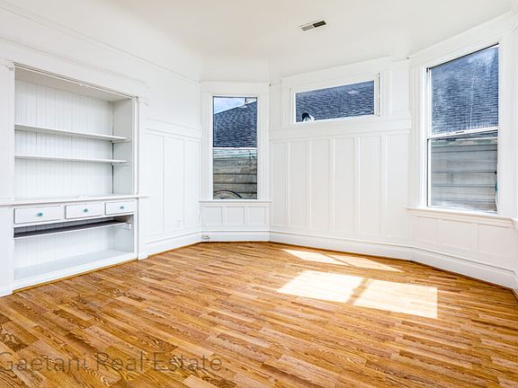 4th image of 2059 Larkin St